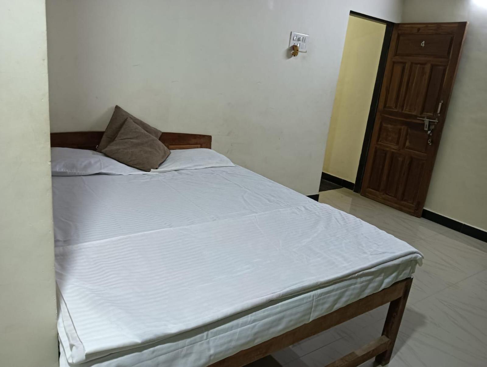 Gokul Cottage & Villa Revadanda Exterior foto
